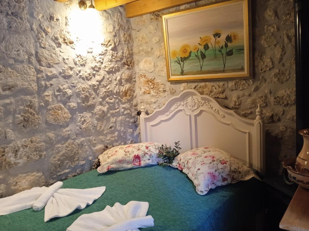 La Casa Di Bella A Tradional Stone House With Barbecue Villa Karia  Exterior photo