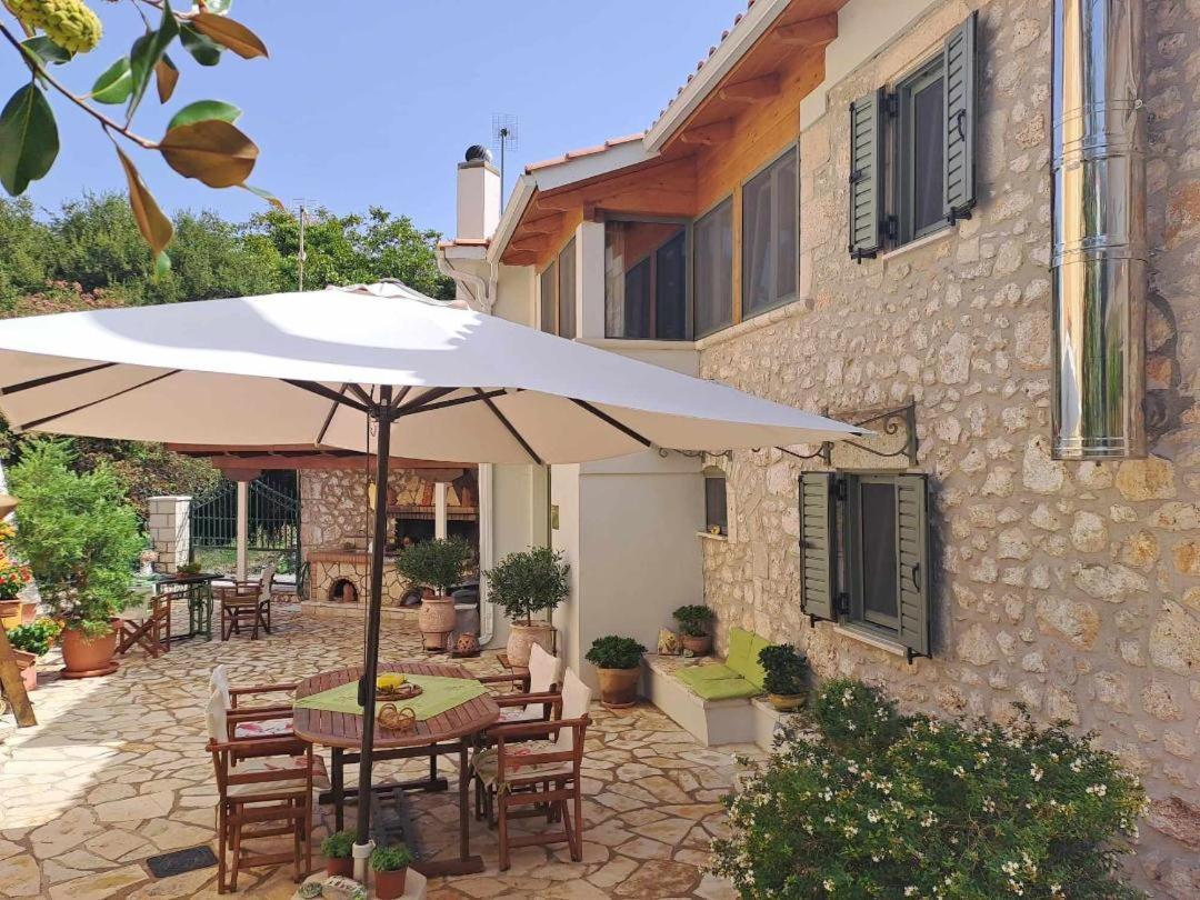 La Casa Di Bella A Tradional Stone House With Barbecue Villa Karia  Exterior photo